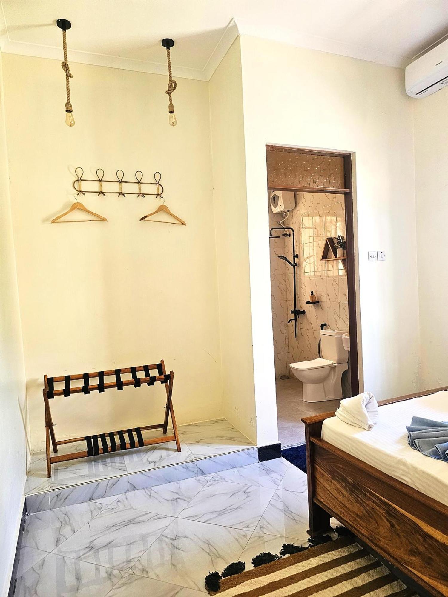 Safi House Bed & Breakfast Boma la Ngombe Dış mekan fotoğraf