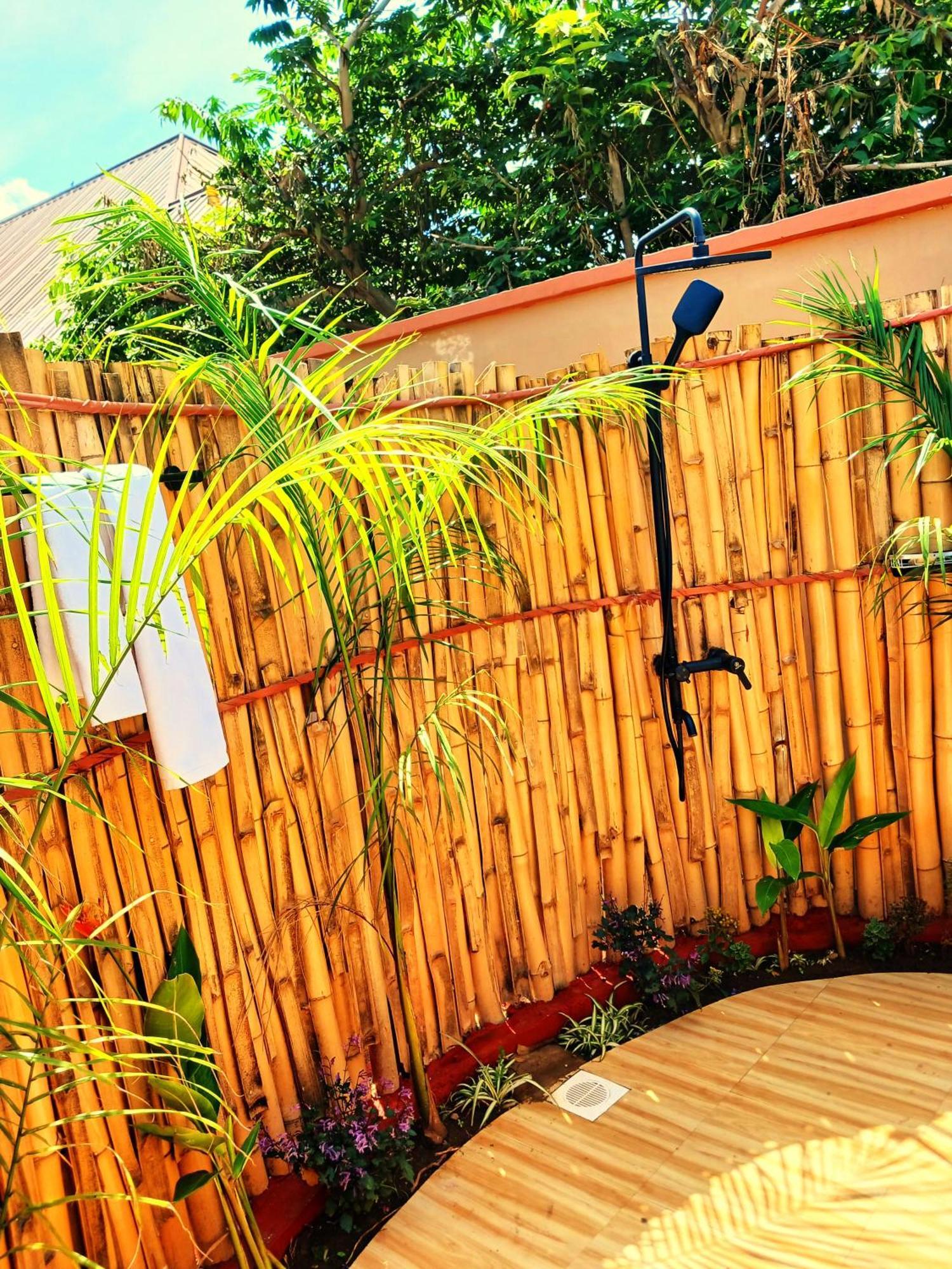 Safi House Bed & Breakfast Boma la Ngombe Dış mekan fotoğraf